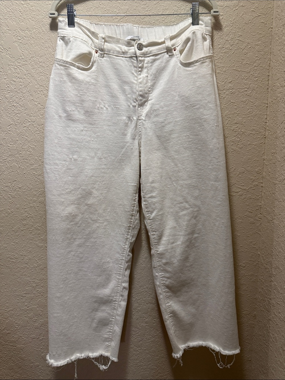 White Cropped Raw Hem Jeans, Size XL